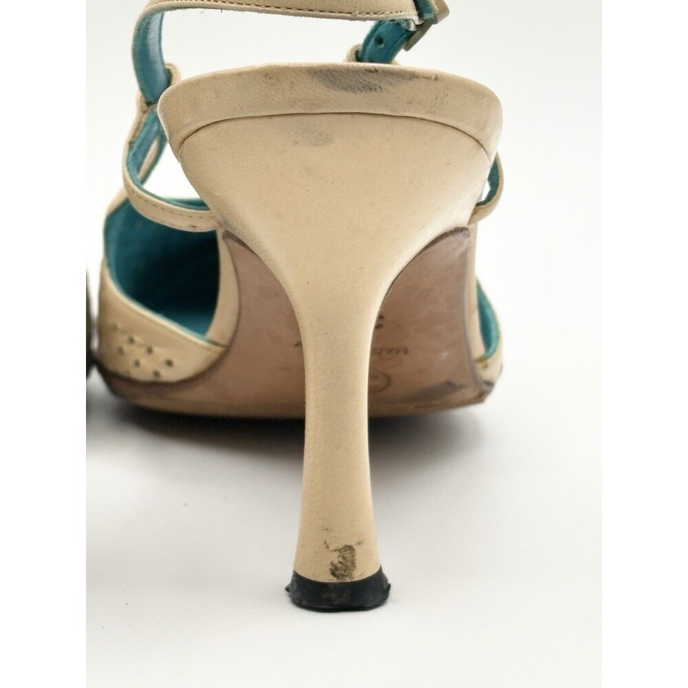 Chanel Beige Leather Perforated Slingback Heels w/ CC Charm Accent EU 35.5 - Picture 10 of 14